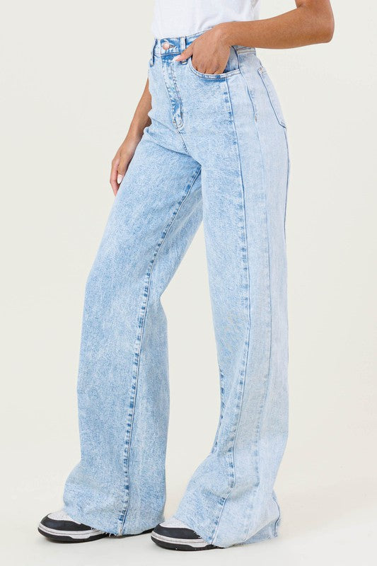 90's High Rise Wide Leg Jeans