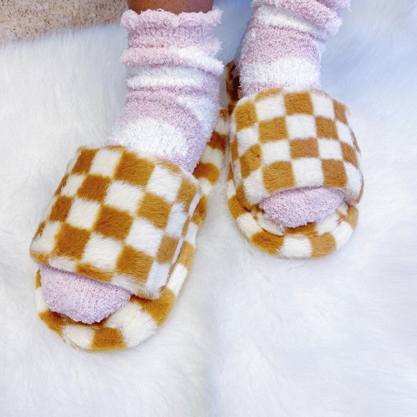 Checkered Cozy Slippers