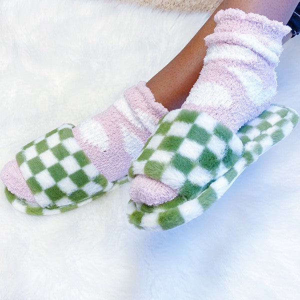 Checkered Cozy Slippers