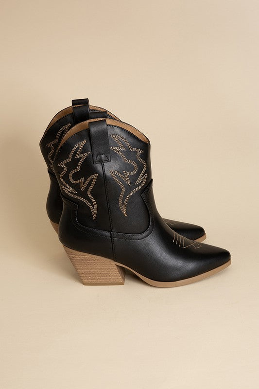 Blaze Short Western Boots