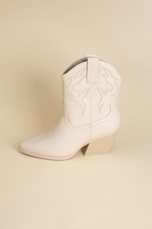 Blaze Short Western Boots