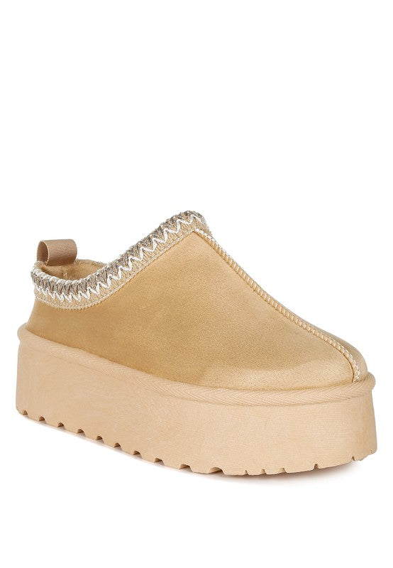 Embroidered Platform Classic Slip-On