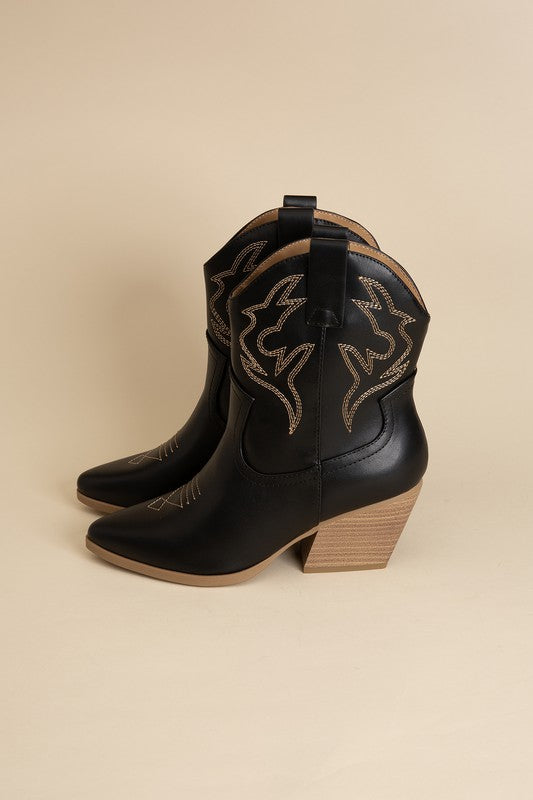 Blaze Short Western Boots