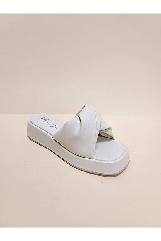 Ocean Walk Platform Sandal