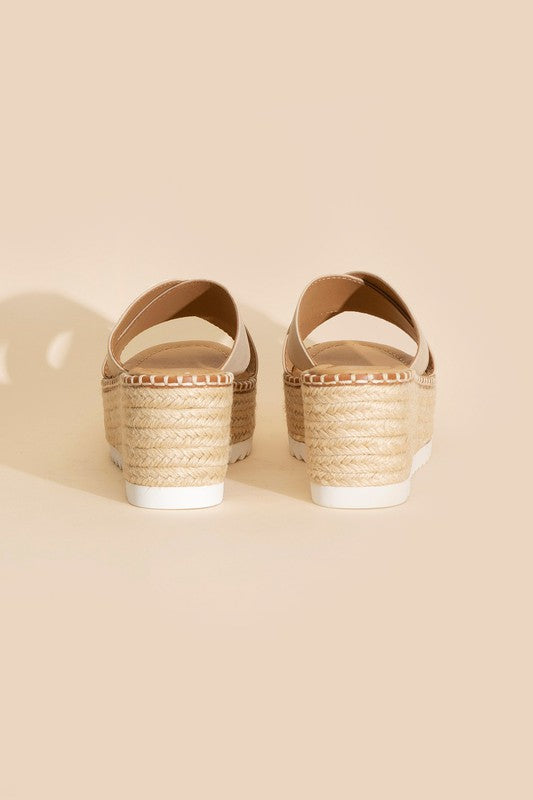 Raffia Cross Platform Slides