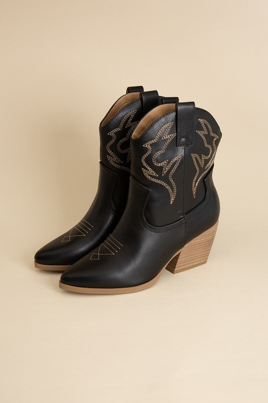 Blaze Short Western Boots